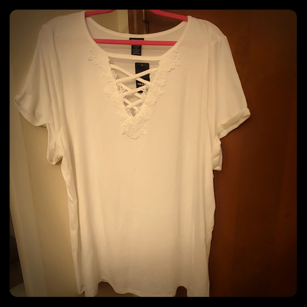 BRAND NEW white tee with vneck